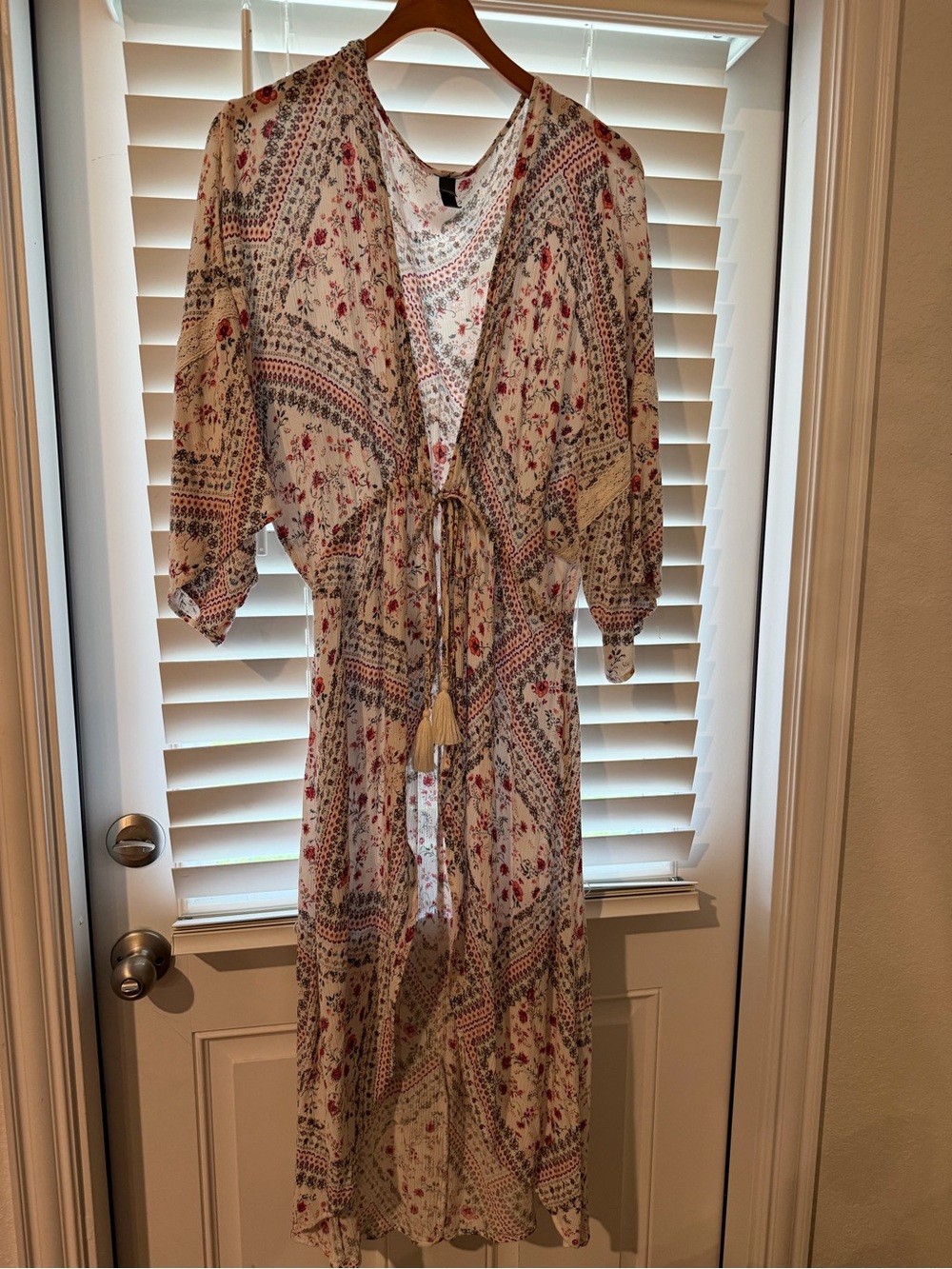Francesca's Collections Cream Floral Printed Boho Maxi Dress